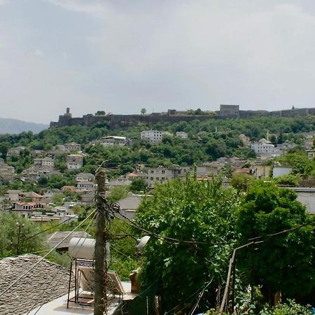 Hotel Bazzar 2 à Gjirokastër Extérieur photo